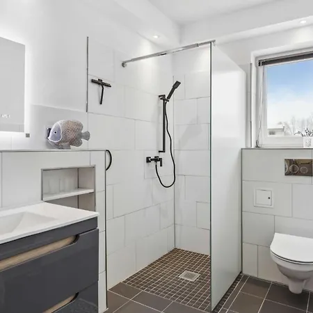2 Bedroom Nice In