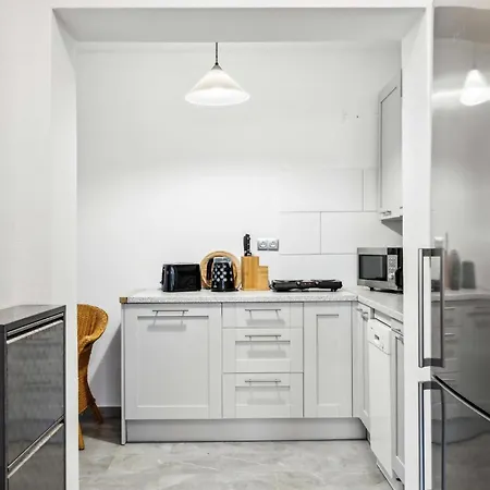 2 Bedroom Nice In Appartement *